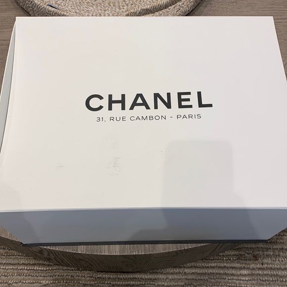 Chanel 31 Rue Cambon Paris Large Deauville Backpack in Ivory Gold - Picture 6 of 14